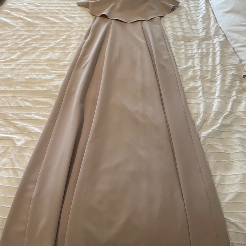 Monaco Ruffle Gown - Picture 6 of 8